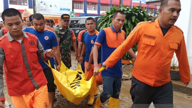 Tapanuli Tengah Dilanda Banjir, Sejumlah Korban Tewas